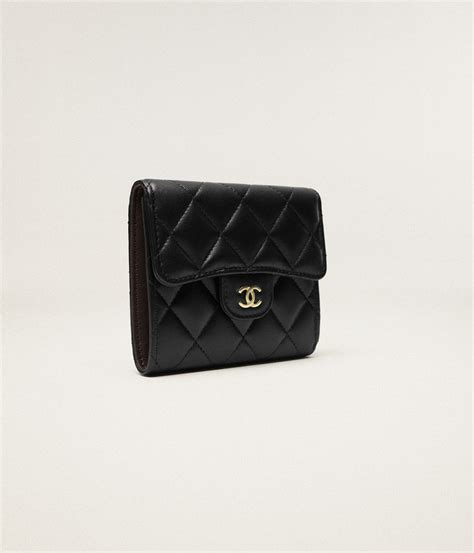 chanel flap wallet in lambskin price